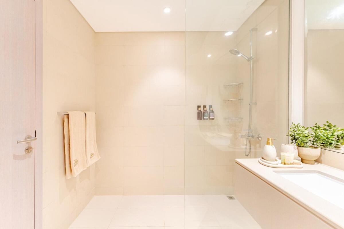 Wabisabi 2Br Stay Walk To Ferrari & Warner Bros Apartamento Abu Dhabi